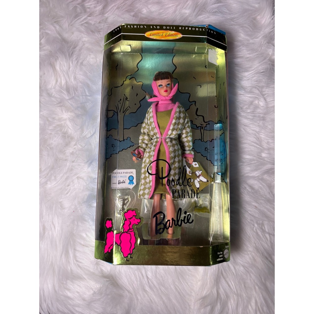 Mattel Poodle Parade Barbie Doll Limited Edition 1995 Green Pink 15280 Vintage